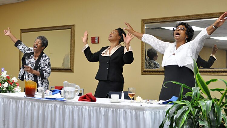 emmelene victoria feet 4 scaled