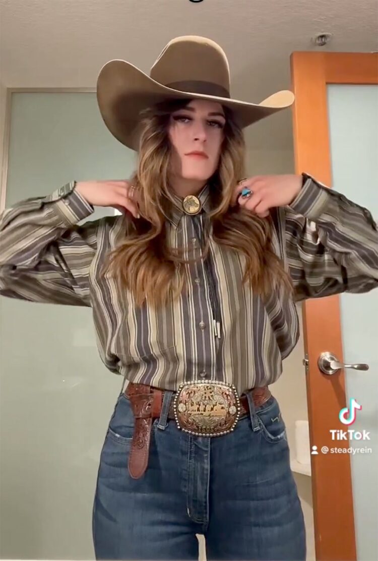 emmie sperandeo feet 5