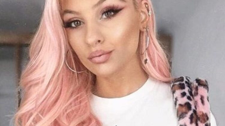 emmina saccone feet 1