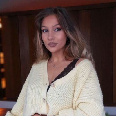 emmina saccone feet 3