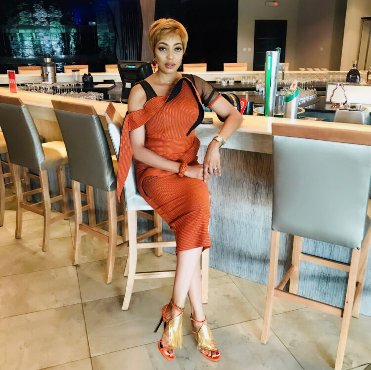 enemaya lawani feet 4