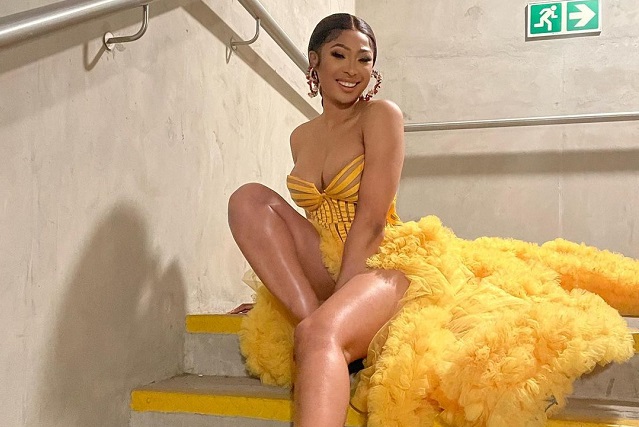 enhle mlotshwa feet 2