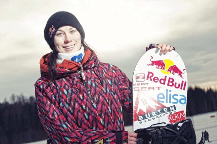 enni rukajarvi feet 6