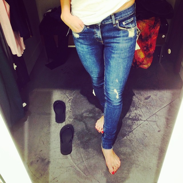 ereka vetrini feet