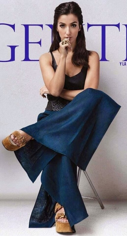 erendira ibarra feet 2