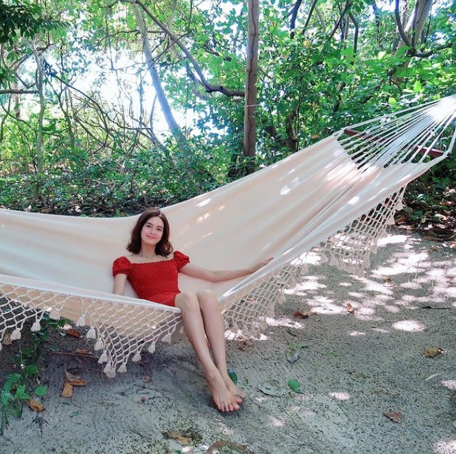 erich gonzales feet 6