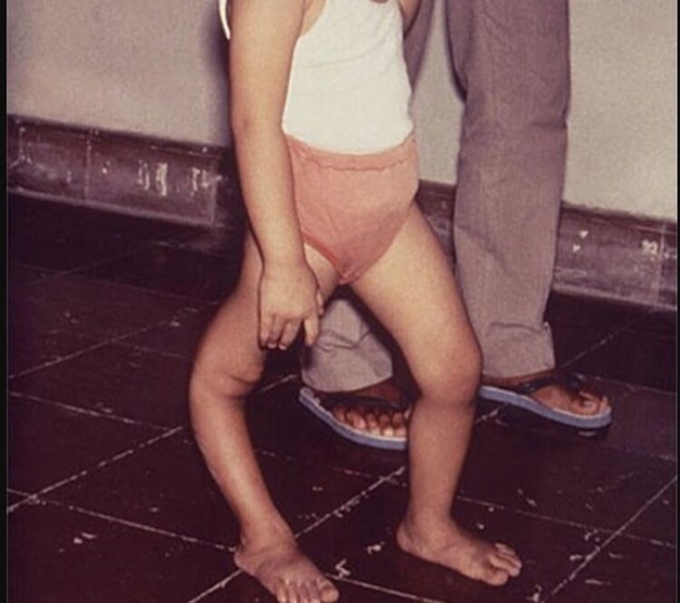 erika anschutz jones feet 2