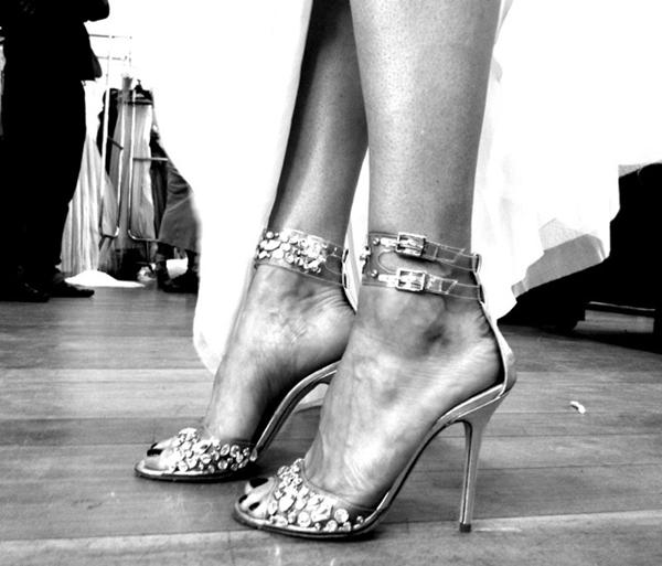 erika heynatz feet 5