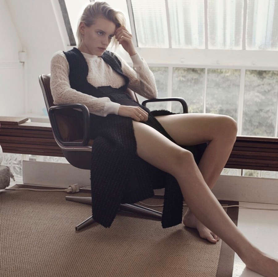erika linder feet 2