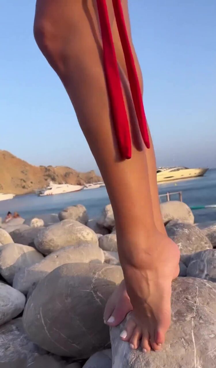 erika schneider feet 1