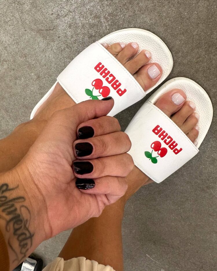 erika schneider feet