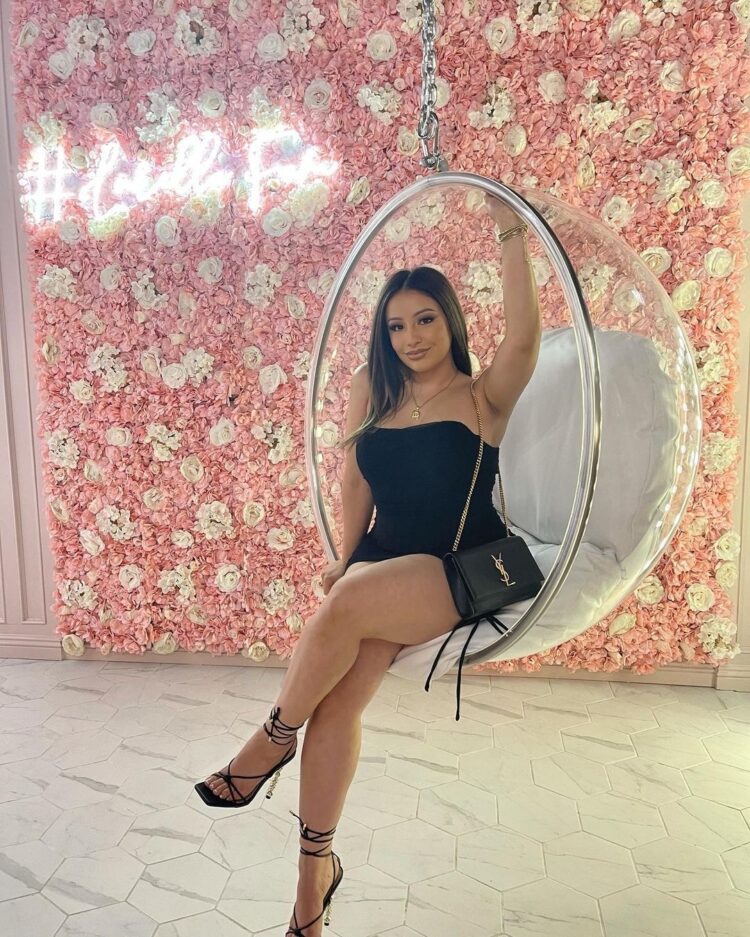 erikka rodrigues feet 2