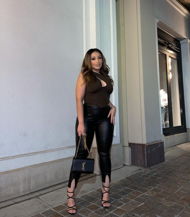 erikka rodrigues feet 4