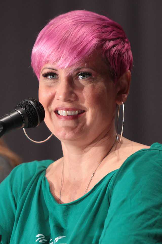 erin fitzgerald feet 5