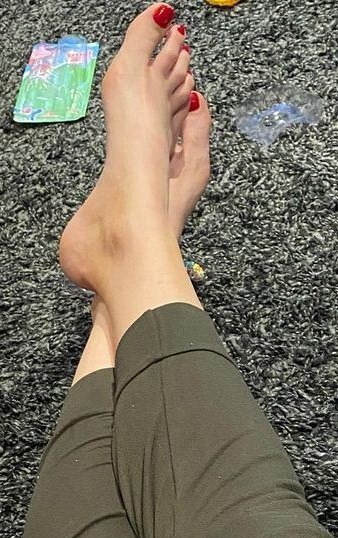 erin molan feet 5