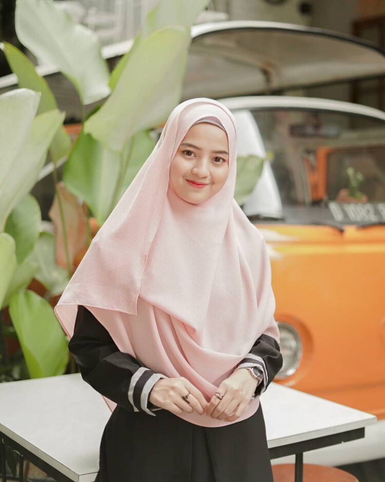 erina azzahra feet 2