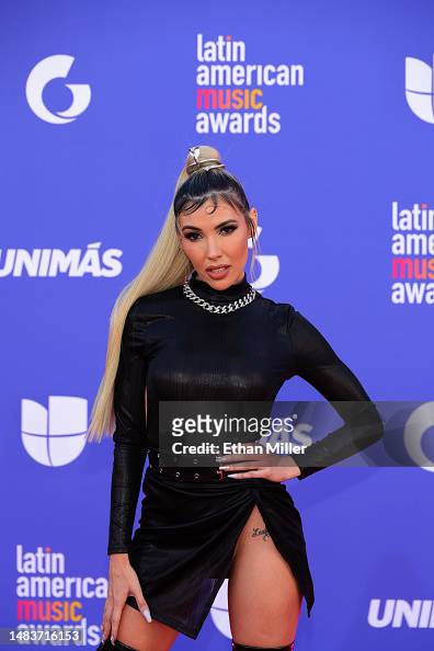 erubey de anda feet 4