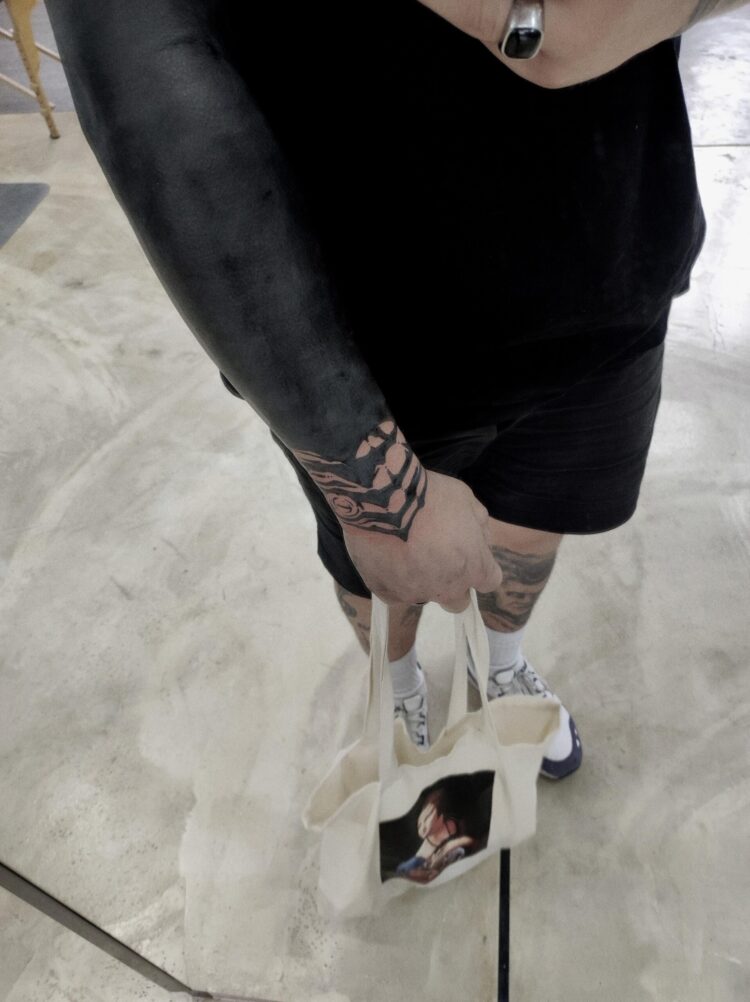 escania luna feet 6 scaled