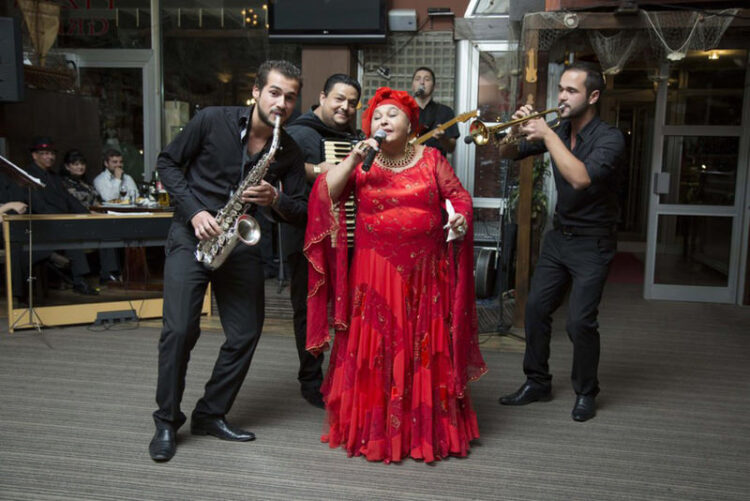 esma redzepova feet 5