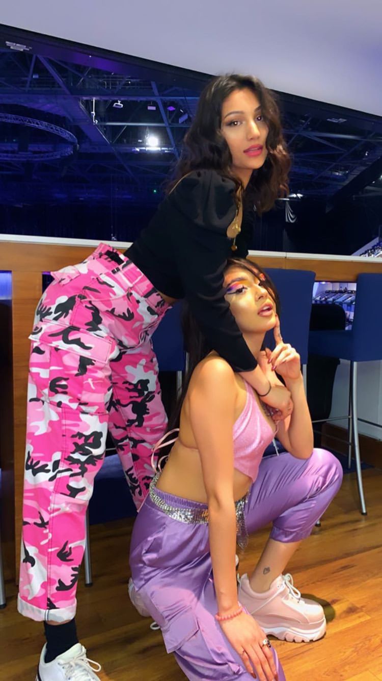 esme esamadixy feet 1