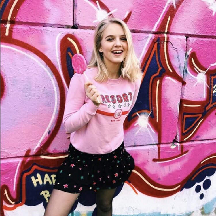 esmee schreurs feet 1