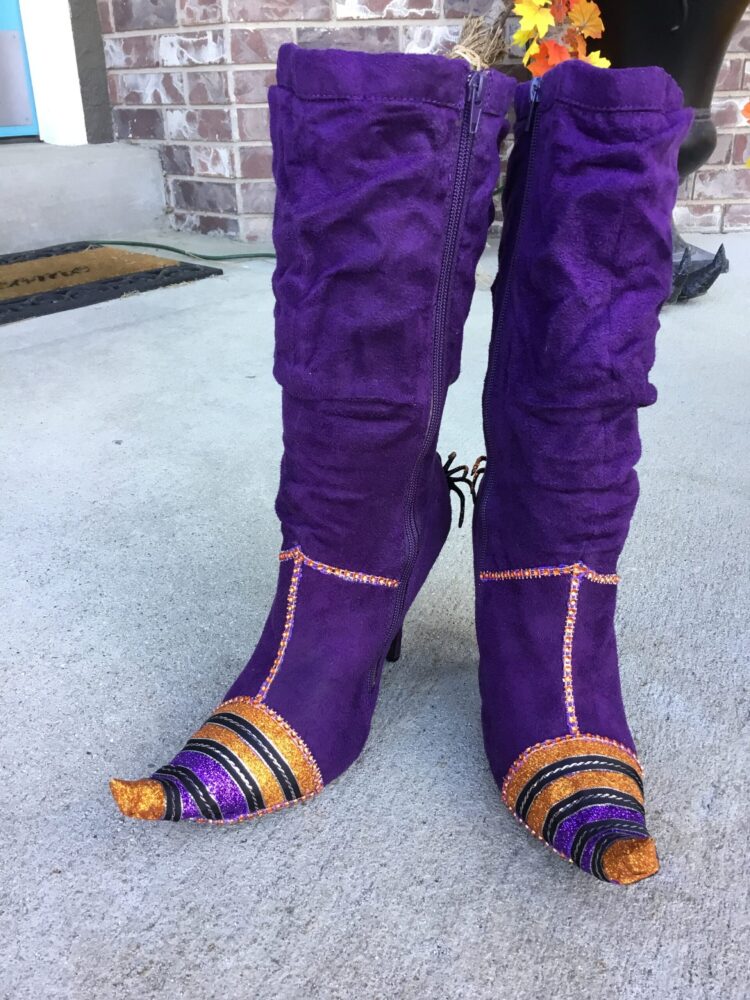 esmeralda cordero feet 4 scaled