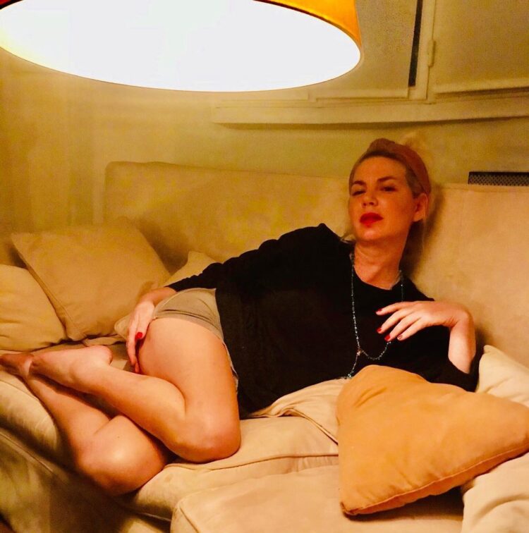 esmeralda mitre feet 4