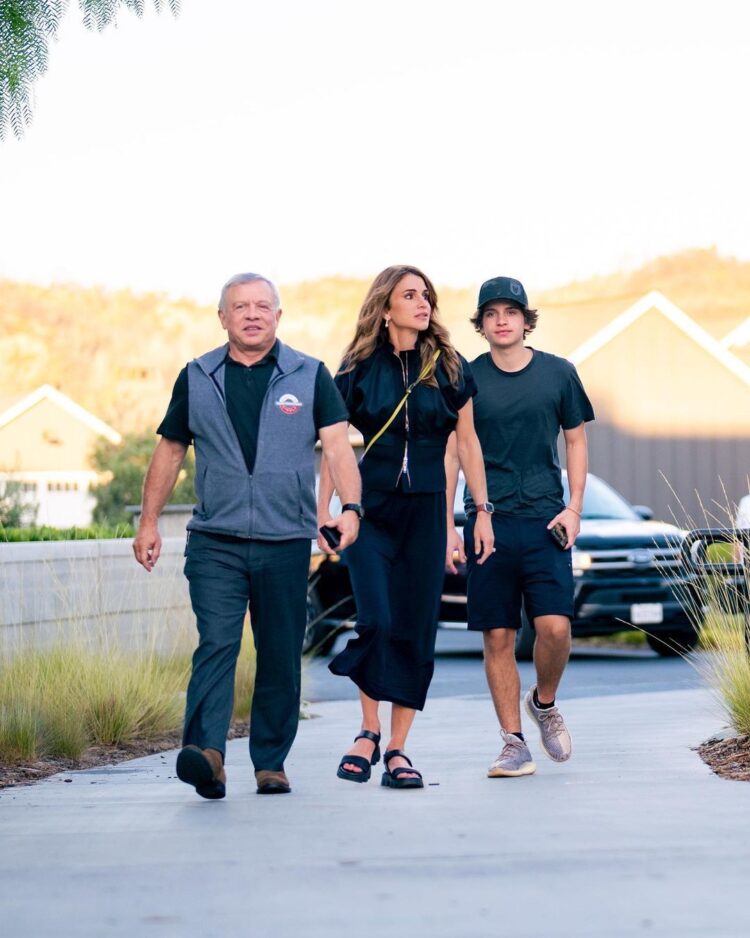 esmeralda rania feet 5