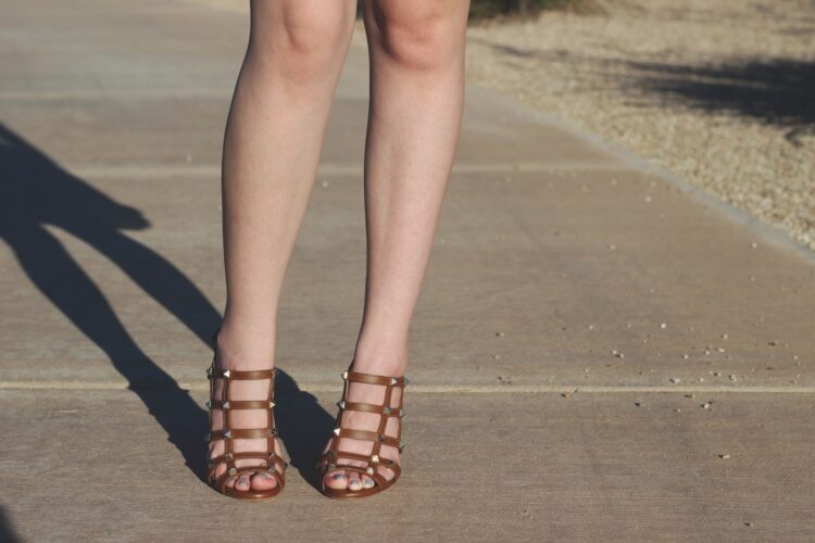 esmirna tapia feet 2