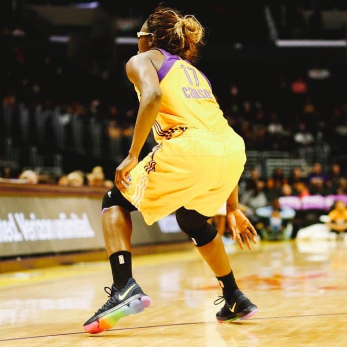 essence carson feet 4