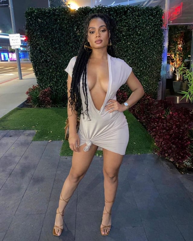 essence tatiana feet 6