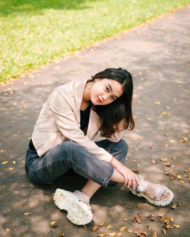 esta pramanita feet 1