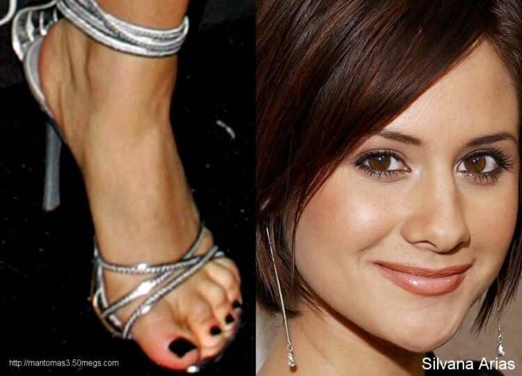 estefani arias feet 4