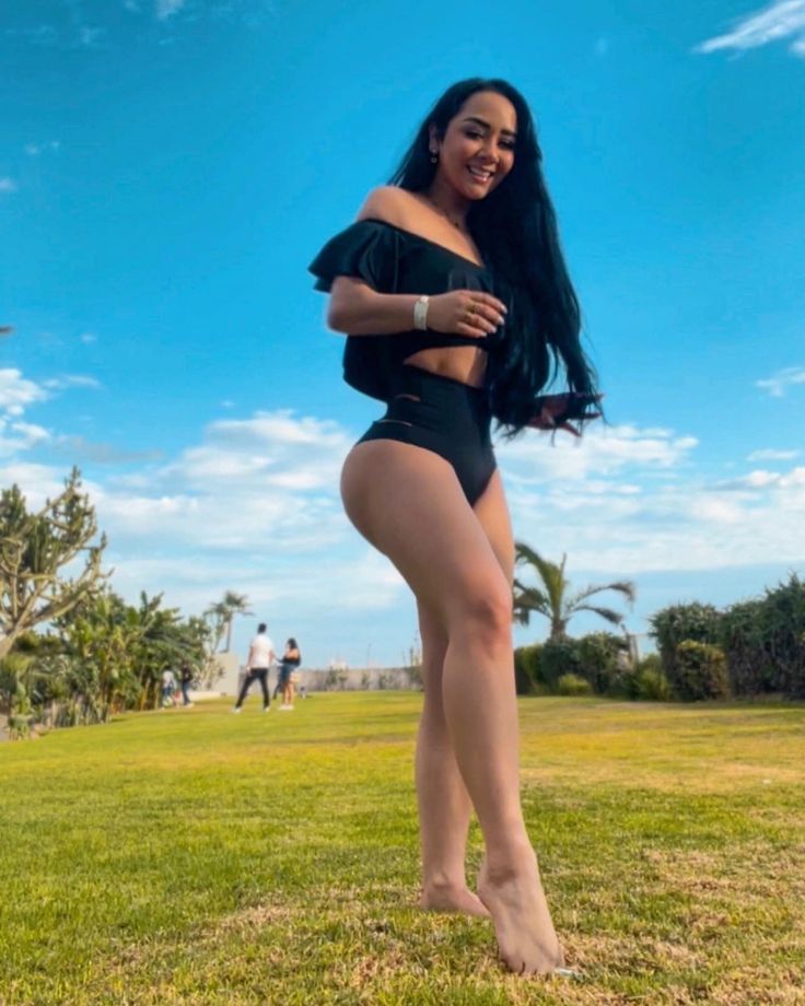 estefania lopez feet 6