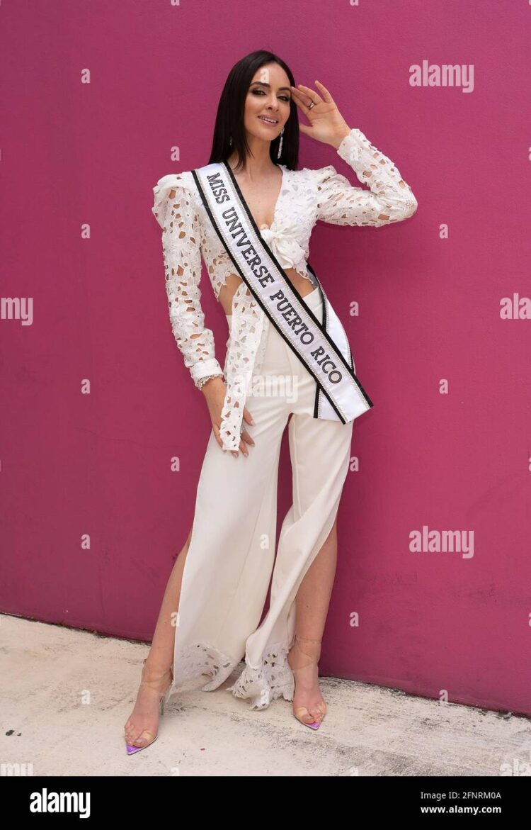 estefania soto torres feet 3