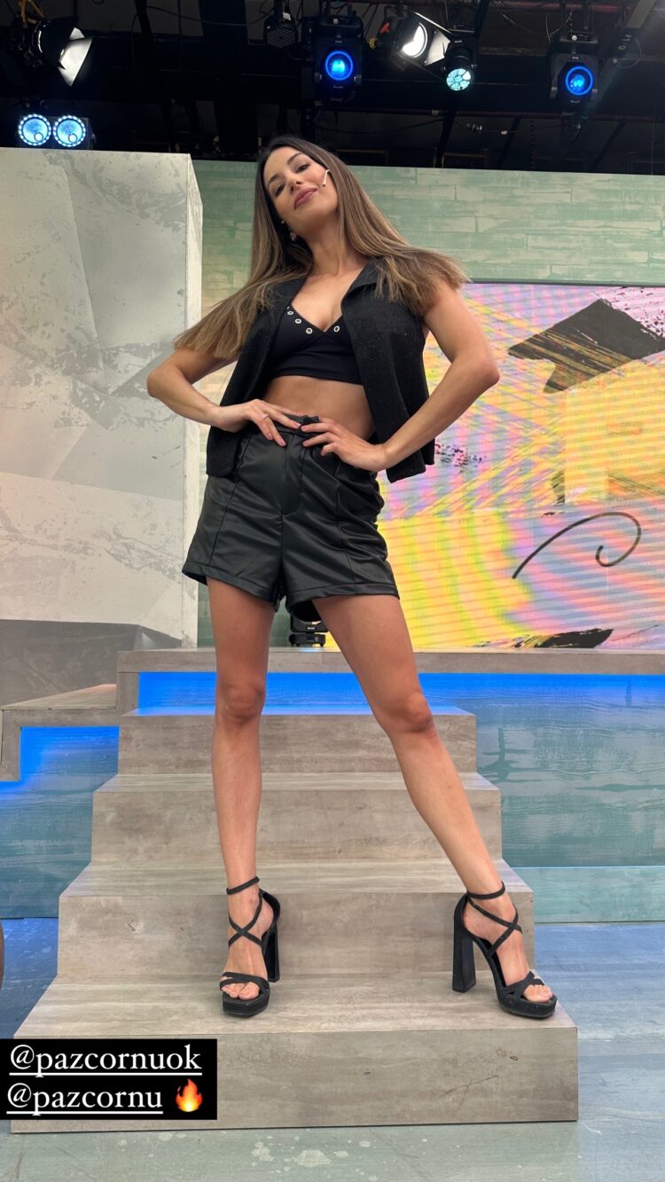 estefi berardi feet 1