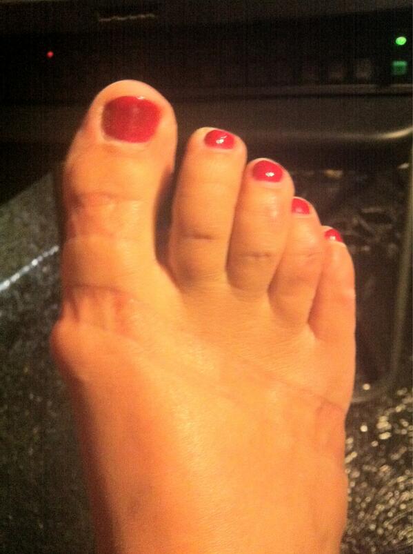 estelle denis feet 5