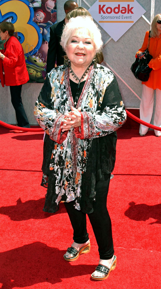 estelle harris feet 3