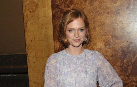 ester geislerova feet 5