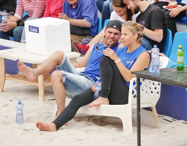 ester ledecka feet 5