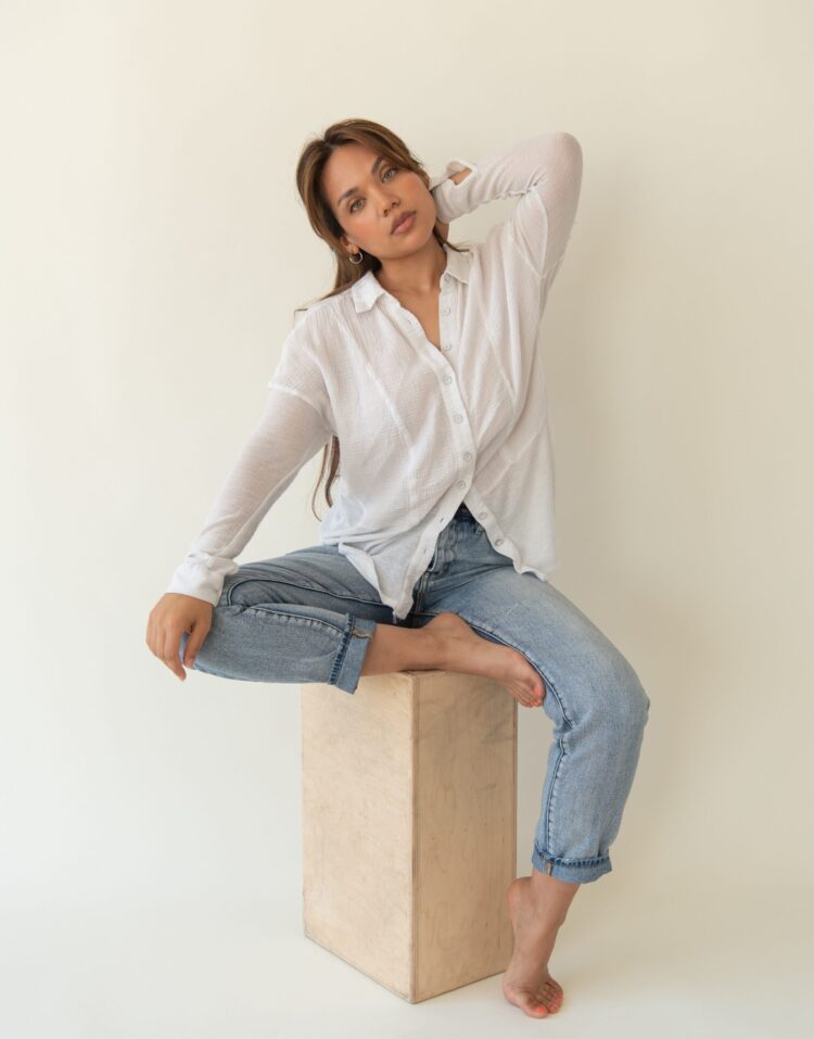 ester tania feet scaled