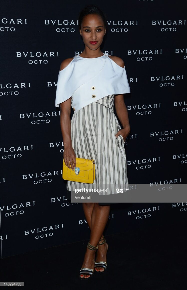 esther elisha feet 5