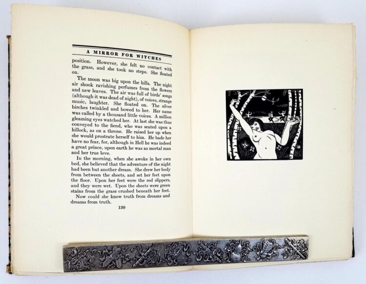 esther forbes feet 5