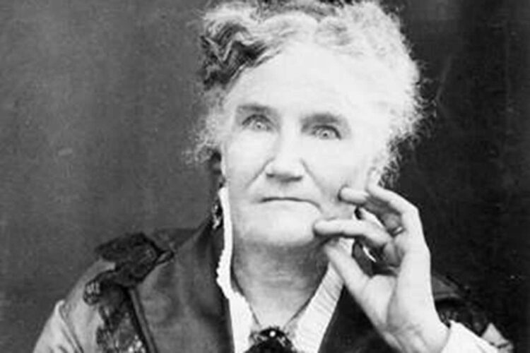 esther hobart morris feet 5