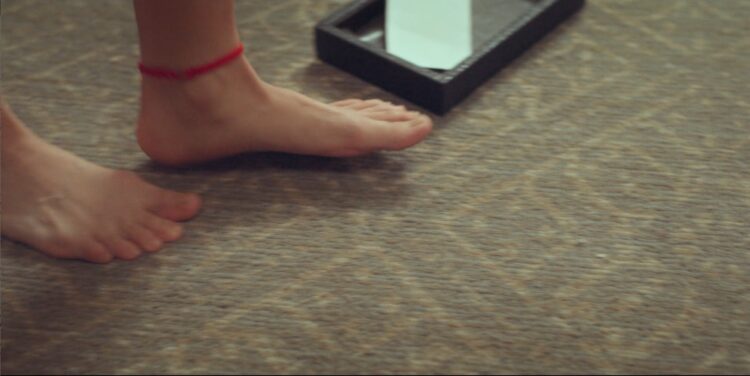 estrella solis feet 1