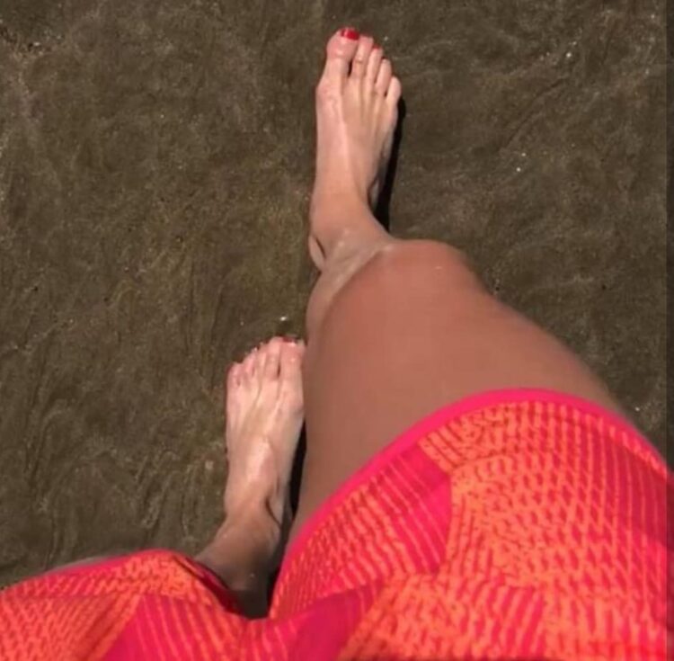 eugenie le sommer feet 1