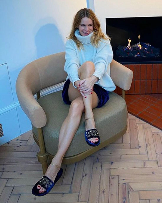 eugenie niarchos feet 3