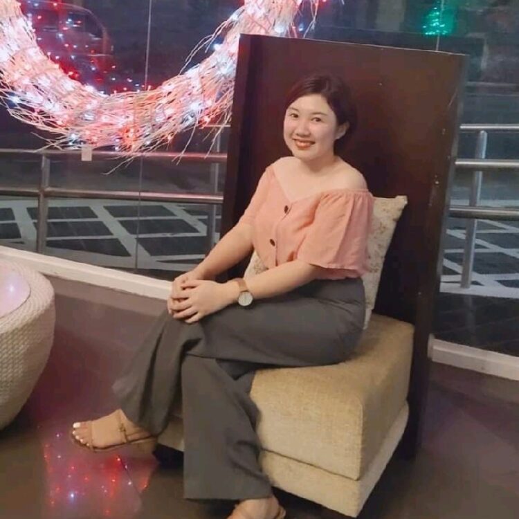 eunice santiago feet 2