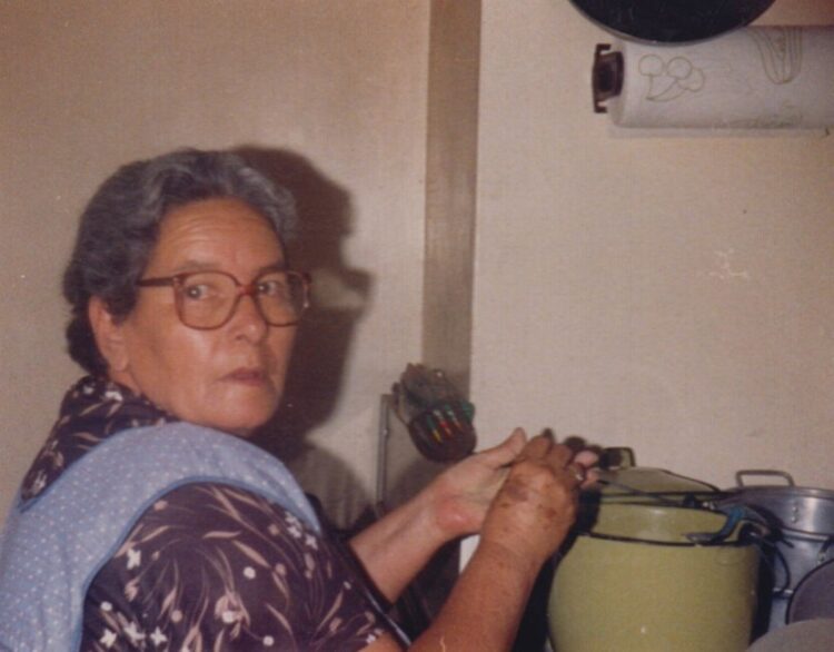 eustolia bauer feet 4