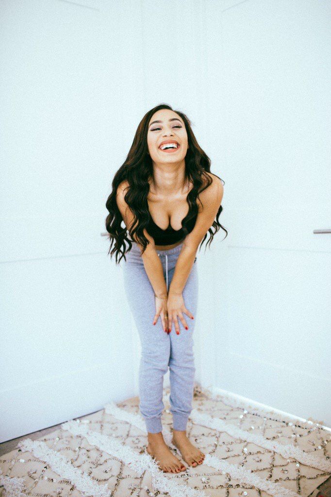 eva gutowski feet 2
